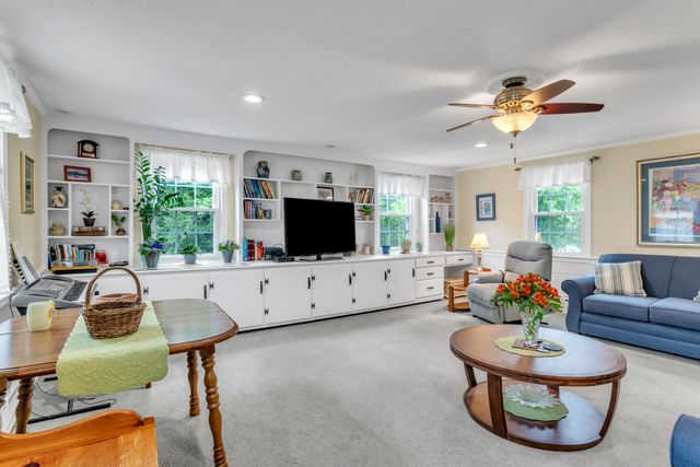 42 Ridgecrest Dr-6