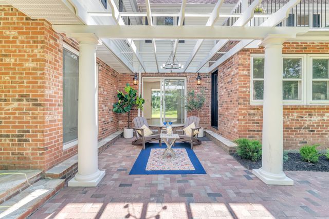 316 Strickland St-25