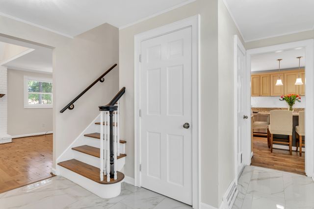 316 Strickland St-2