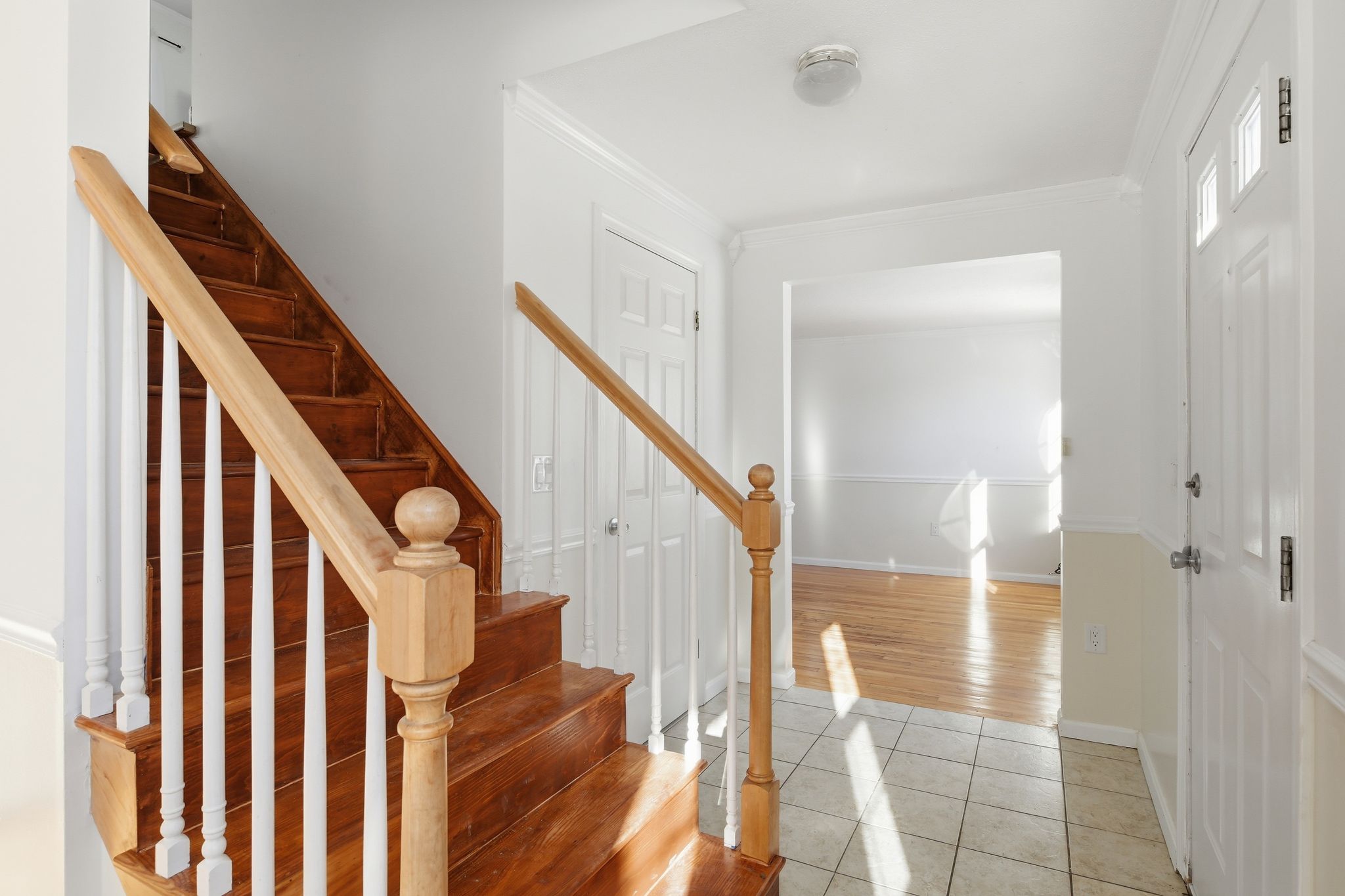 22_Pheasant_Dr_Springfield_MA_01119_USA_-_Bill_Fiore_004