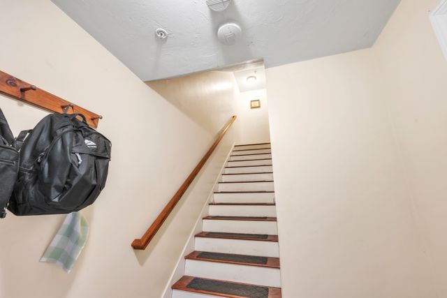 6C Weldon Ave-36