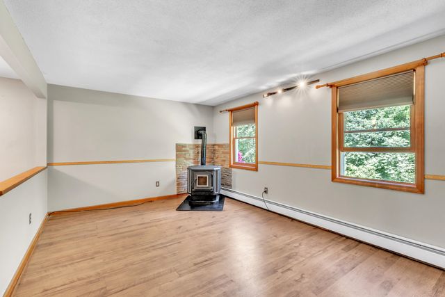 17 W Ware Rd-11