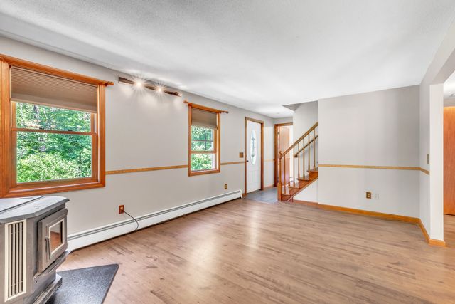 17 W Ware Rd-12