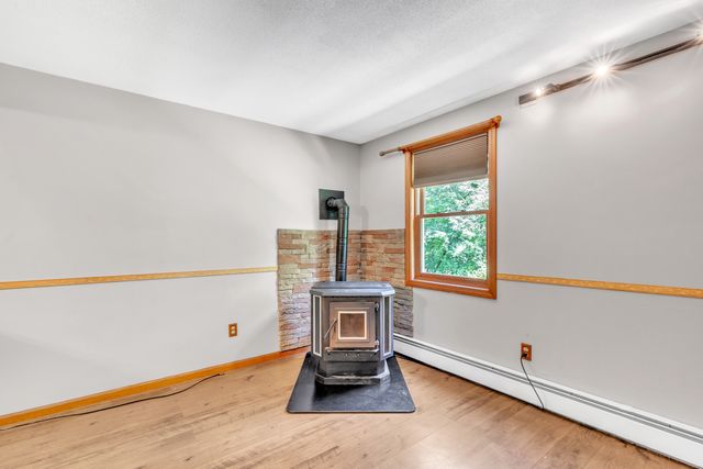 17 W Ware Rd-13