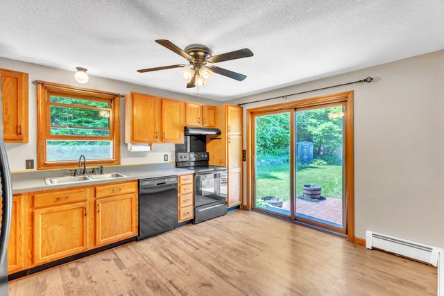 17 W Ware Rd-14