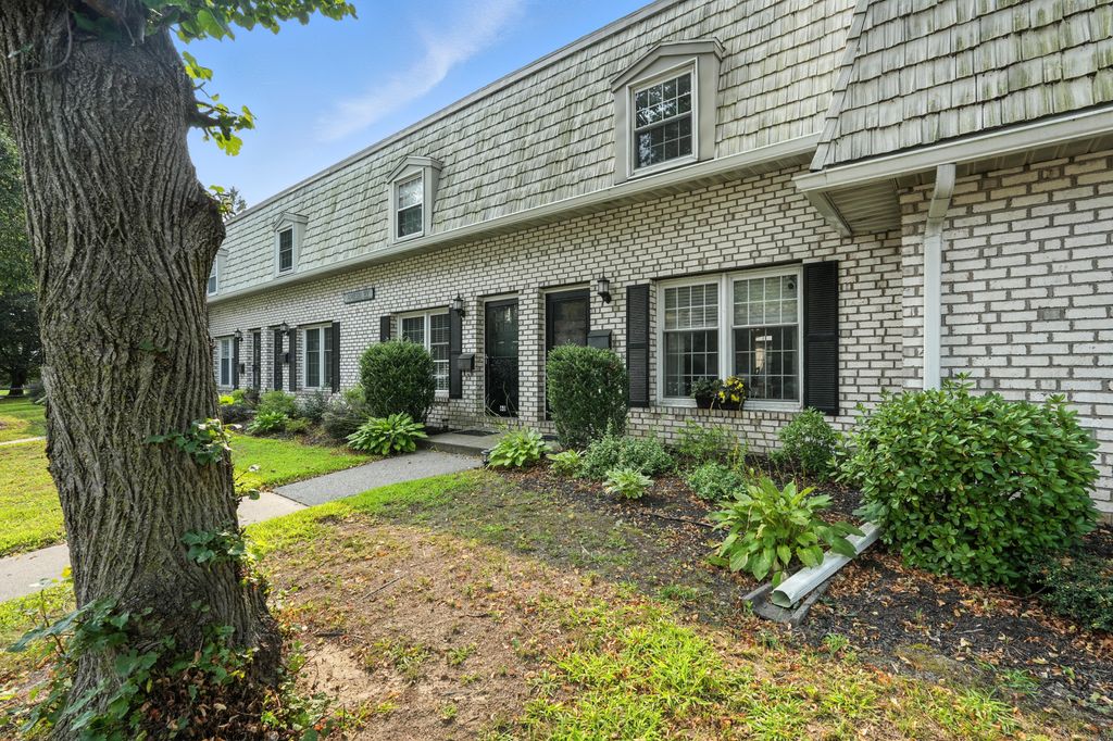 59%20Corey%20Colonial%2C%20Agawam%2C%20MA_20250804_3681
