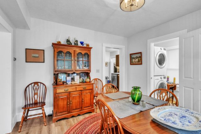 4081 Church St-7