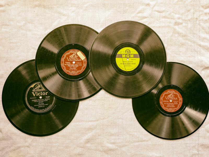 A friend brought over a number of his old 78rpm records in the original sleeve books that people collected way back. So fun to capture and try to get a vintage look on the images.
