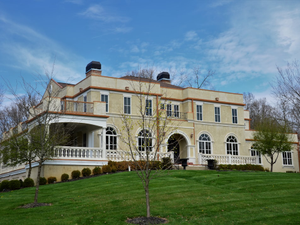 Large Italian style Villa