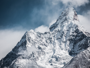 I carried my Canon 70-200mm 2.8 all the way to base camp. I barely used it and it was very heavy, I think this is one of the only photos I really like that I took with it.
