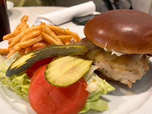 Lulu California Bistro