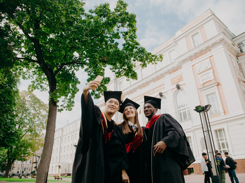 international students who have received a diploma of higher education