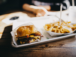 Why Cheeseburgers in US are so tasty?! This one is from ShakeShack.