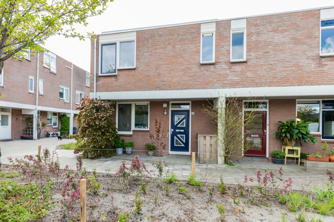 Tussenwoning in Beijum, Groningen, foto 1