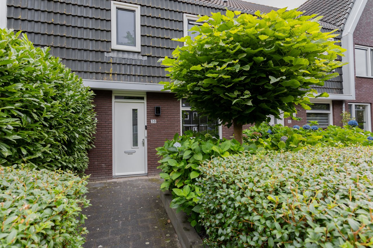 Tussenwoning in Leek, foto 3