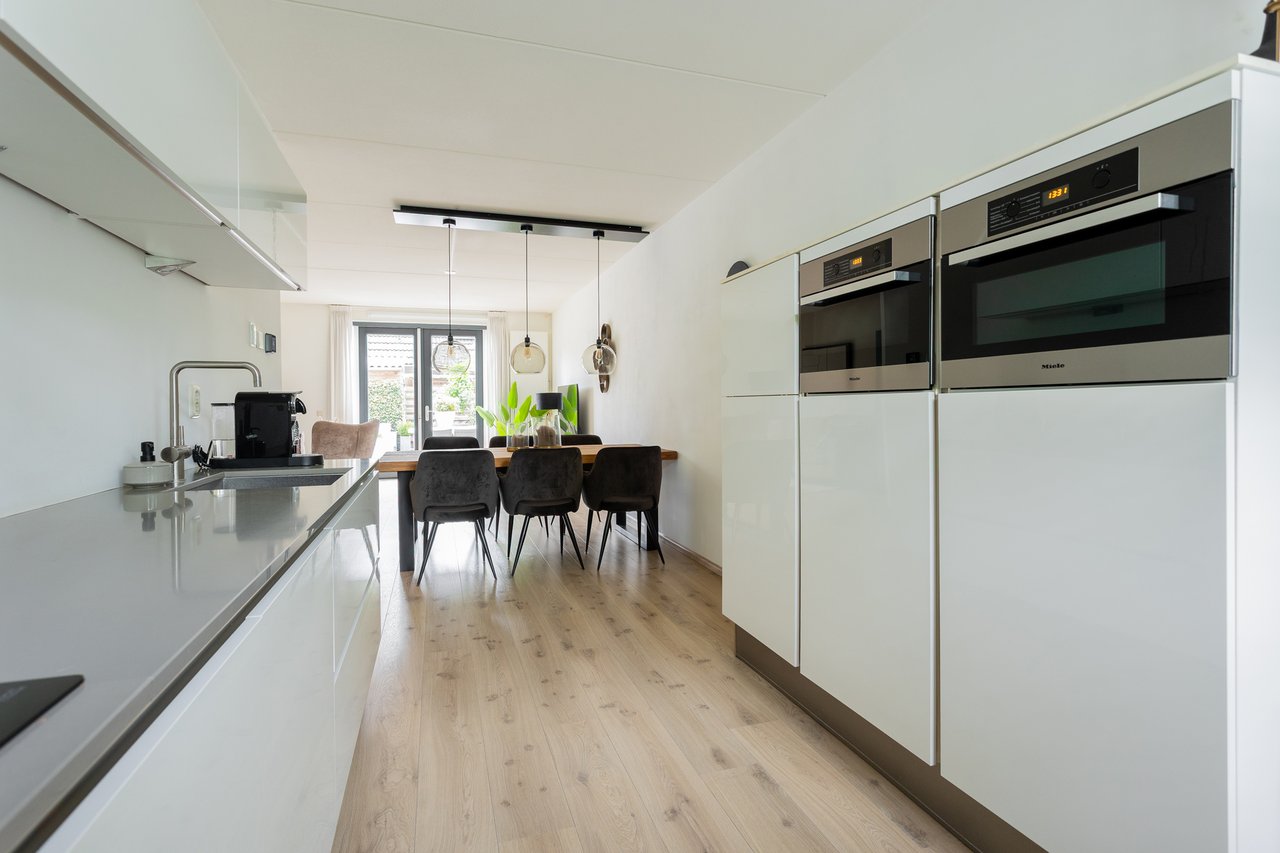 Tussenwoning in Leek, foto 22