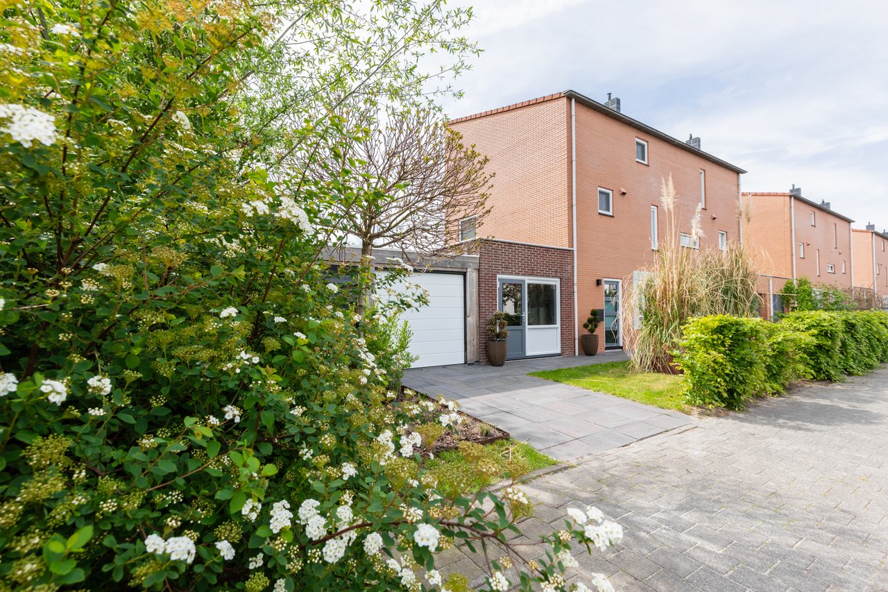 Hoekwoning in Ruischerwaard, Groningen, foto 1