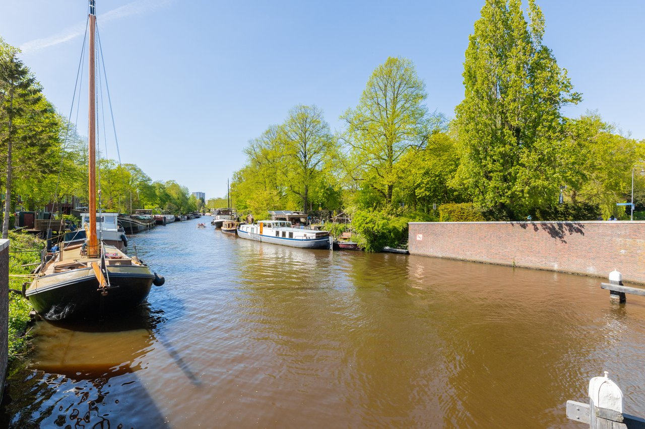Tuin of omgeving Dr. C. Hofstede de Grootkade 1A, Groningen