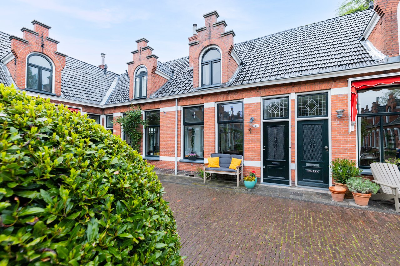 Woonkamer en living, Appartement Oosterparkwijk Groningen naast Typografen-gasthuis, vastgoedfotografie
