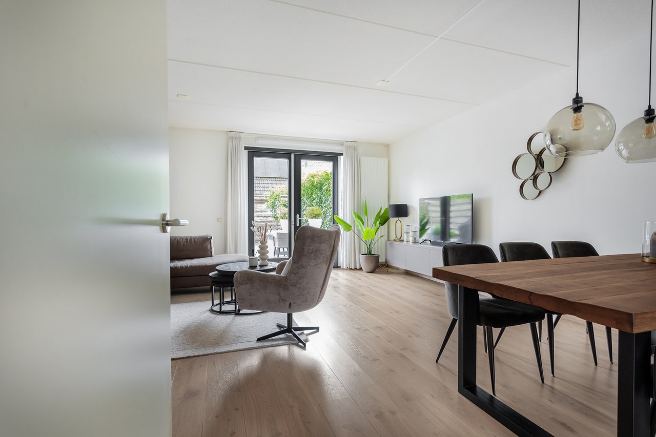 Tussenwoning in Leek, foto 9