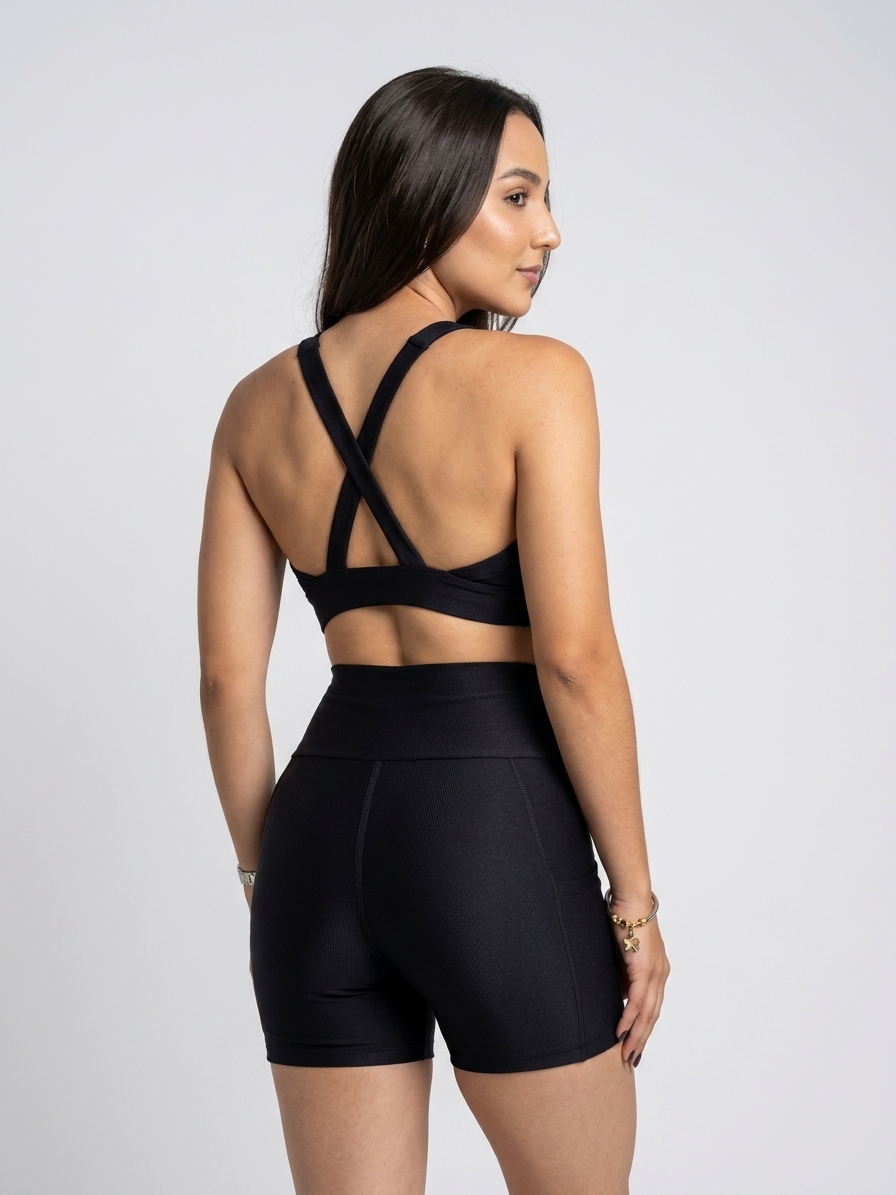 Conjunto Fitness: Top Cropped & Bermuda Biker - 3