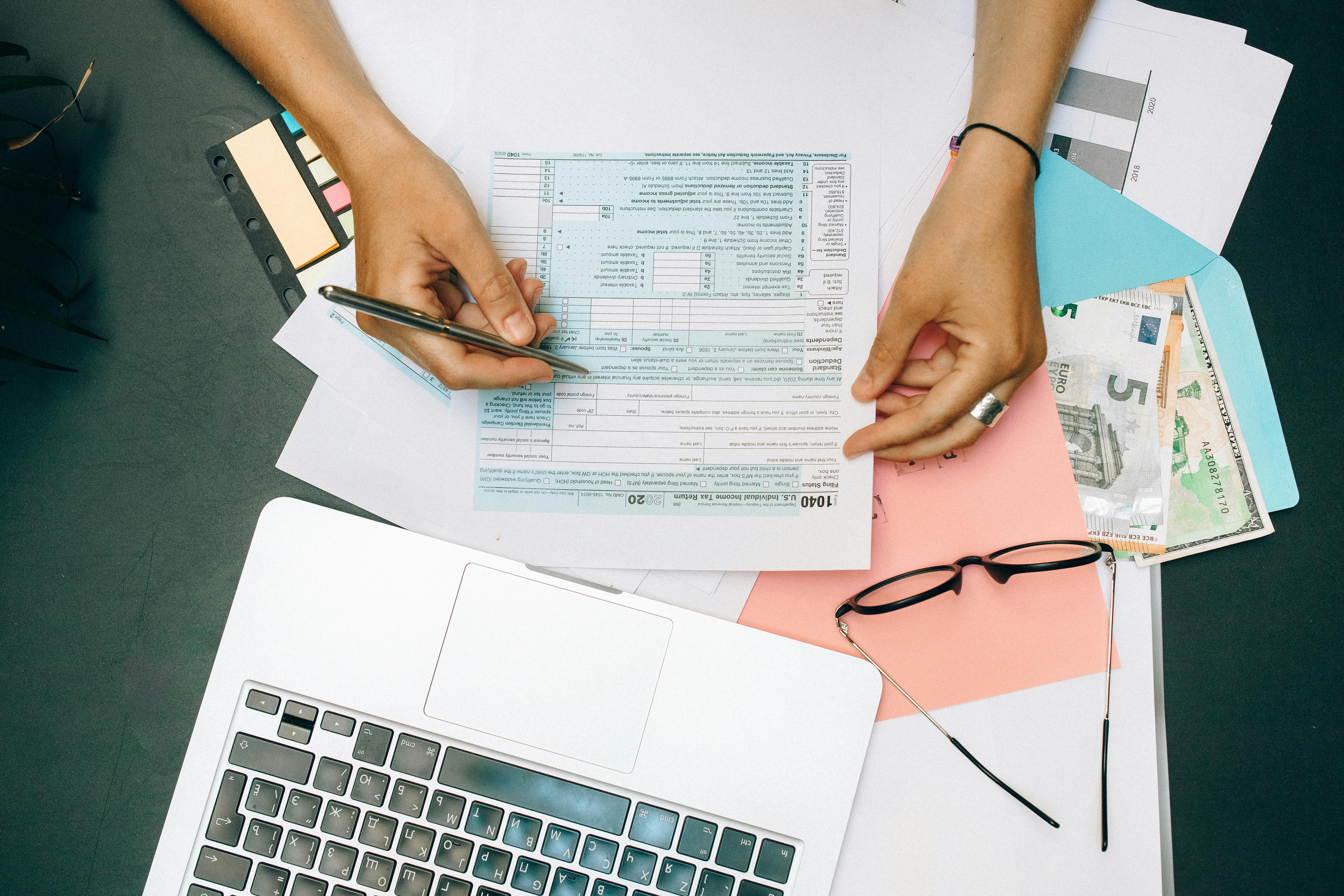 PFIC Rules for US Investors Abroad: Why Your Foreign Mutual Fund Is a Tax Disaster