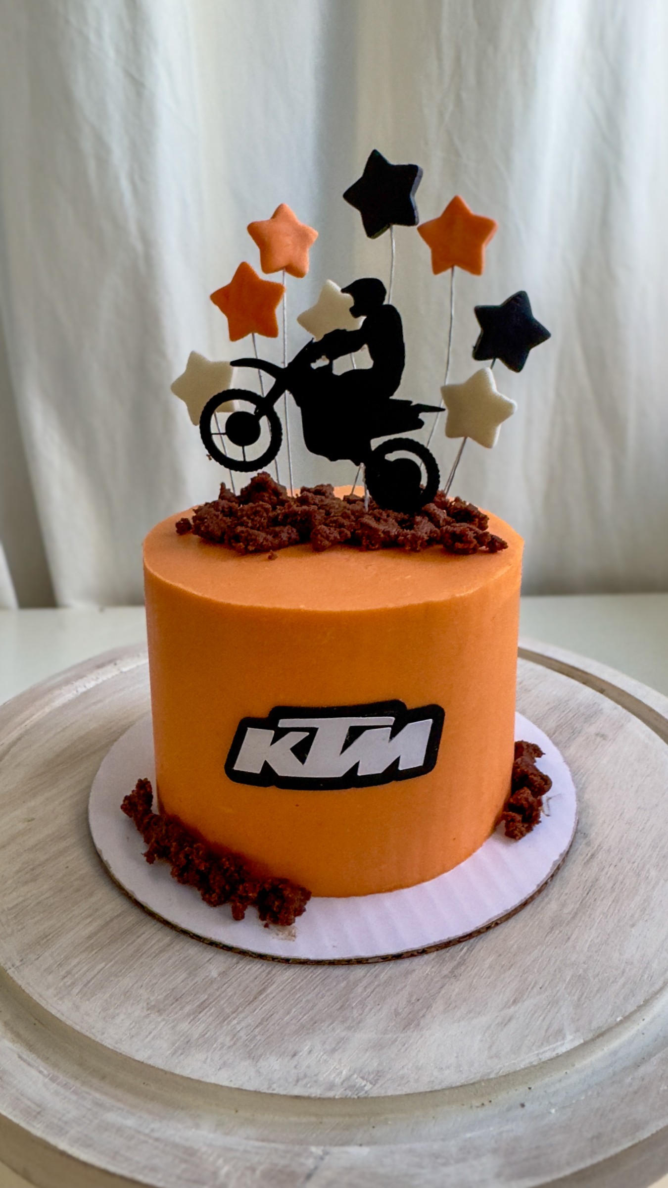 KTM Cake