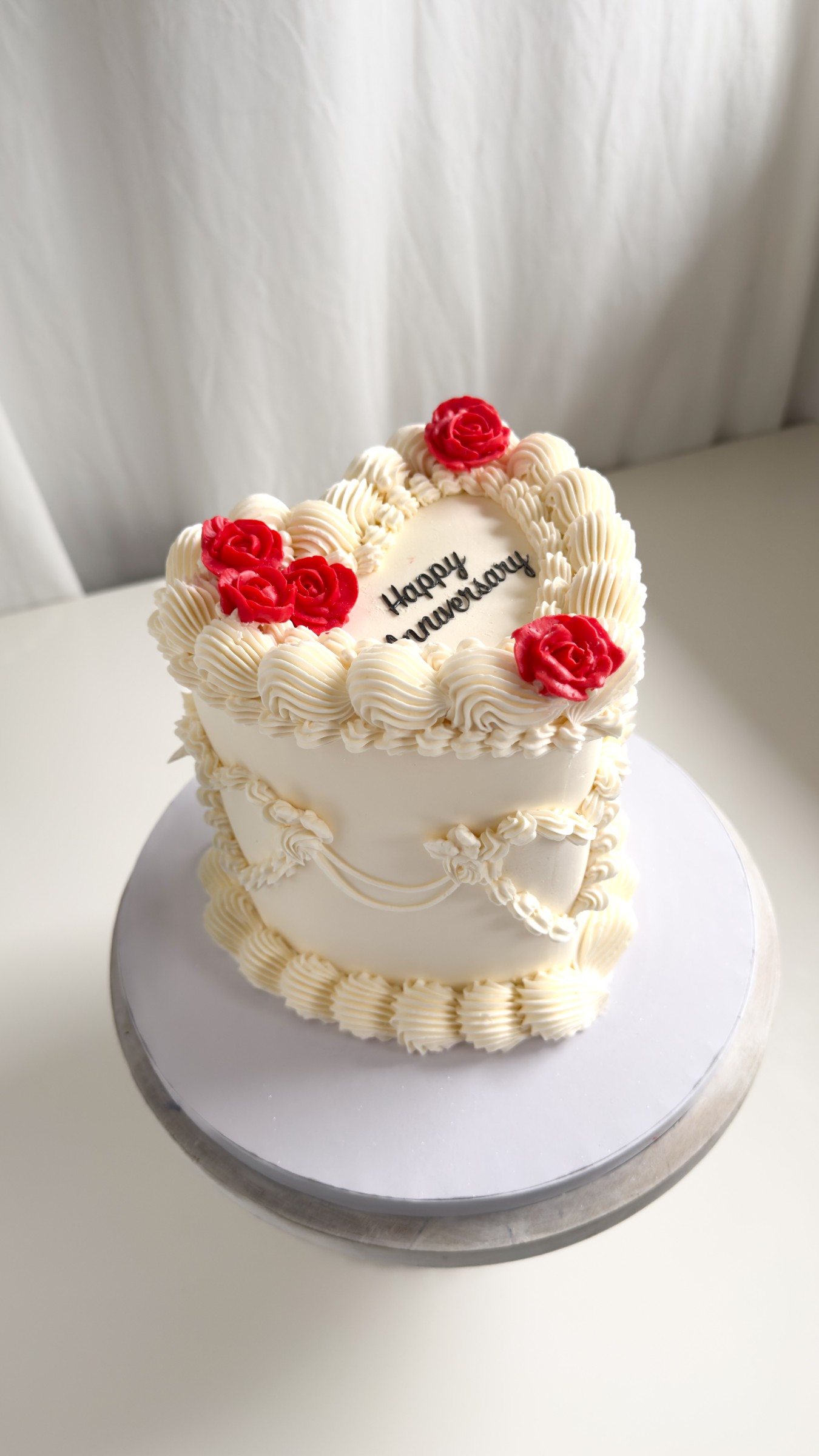 White Vintage Anniversary Cake 