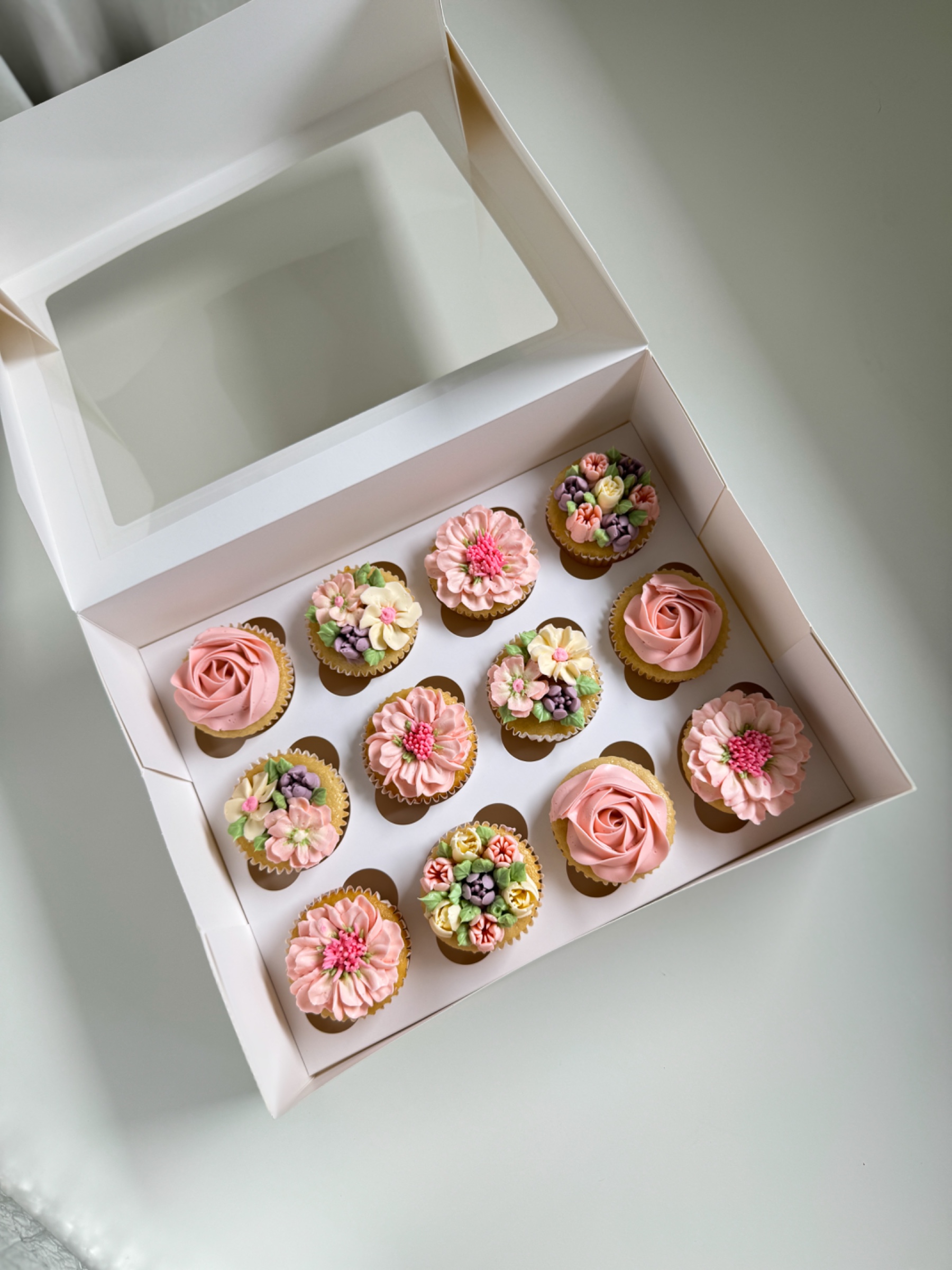 Mother’s Day Flower Cupcakes 
