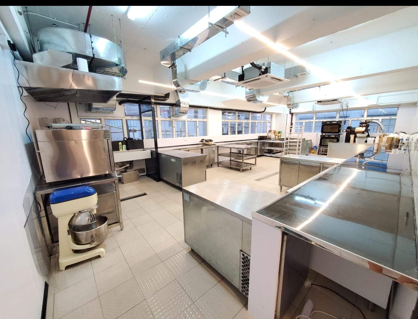 Wah Wai Industrial building （Near The Mill) - Image 2