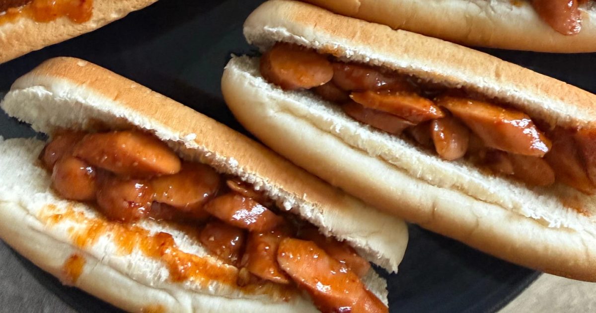 Surinaams gekruide knaks op brood