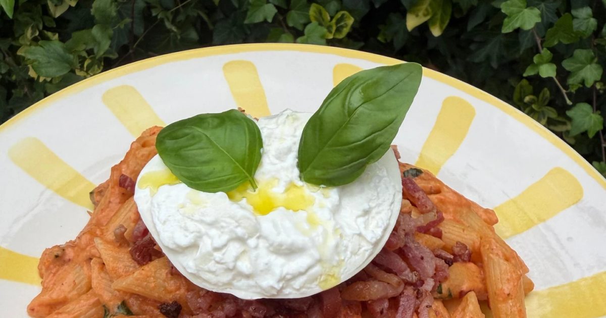 Romige pasta met burrata