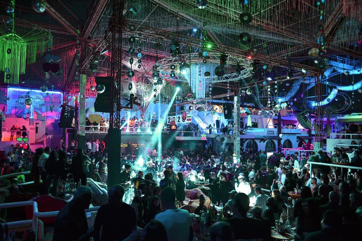 Bus Stop Sharm El Sheikh Nightclub Party 4