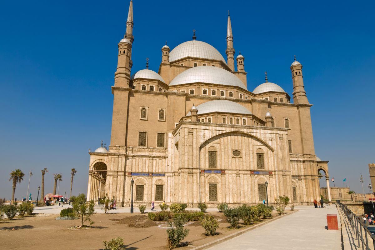 Cairo Pyramids and Museum Tour from Hurghada 4