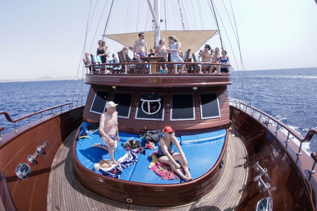 Ras Mohammed & White Island Pirates Sailing Boat Trip Sharm El Sheikh 4