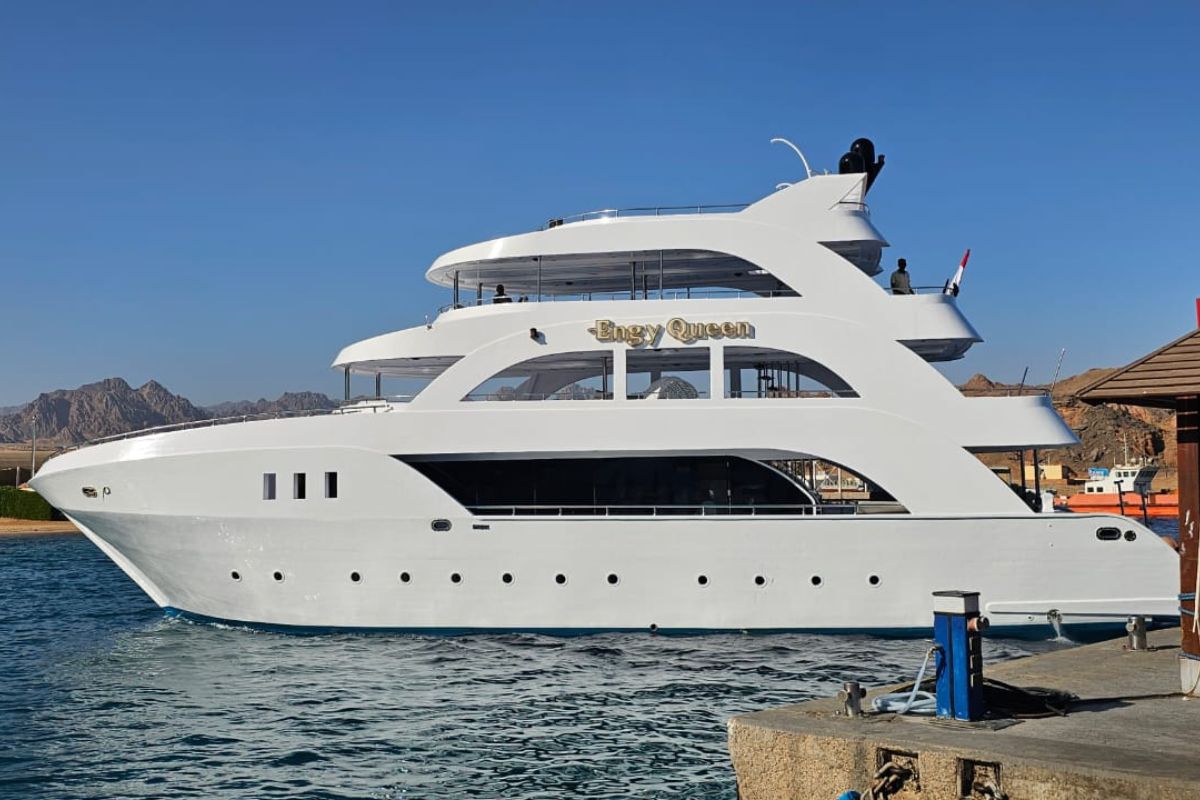 Ras Mohammed & White Island Luxury Yacht Trip | Engy Queen Sharm El Sheikh