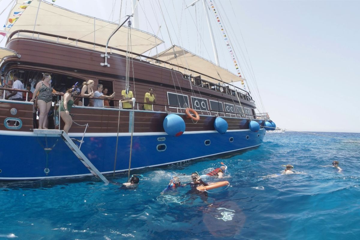 Orange Bay Island Pirates Sailing Boat Trip Hurghada 5