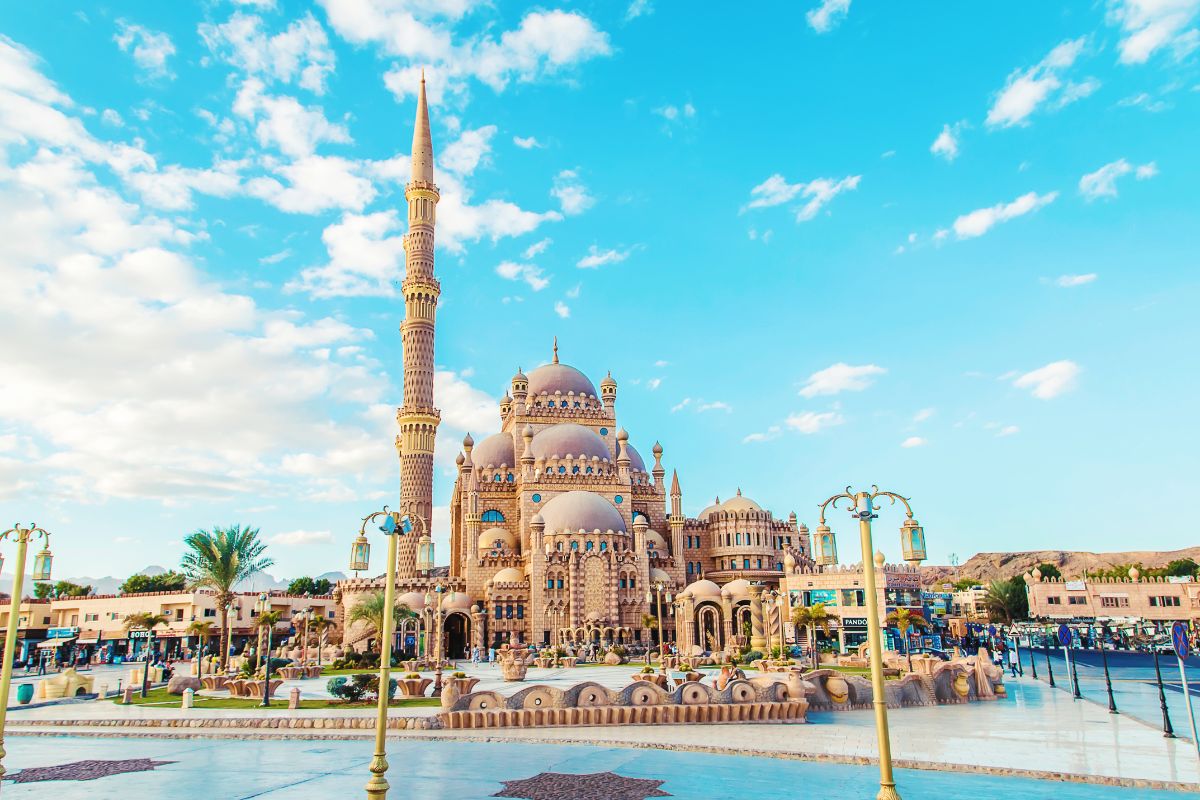 Transfer To and From Old Market Sharm El Sheikh