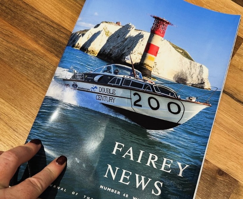 Shelley Jory-Leigh racing a powerboat