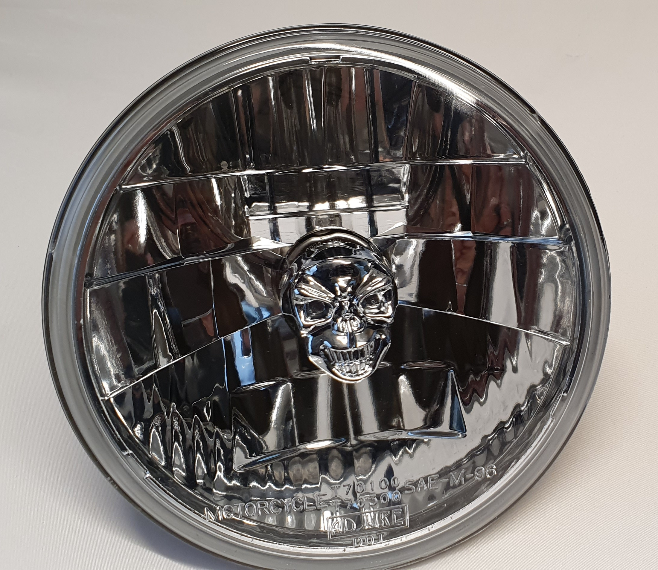 Headlight, 7 Skull *b
