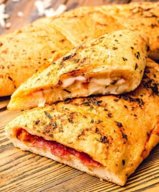 Calzone de embutidos