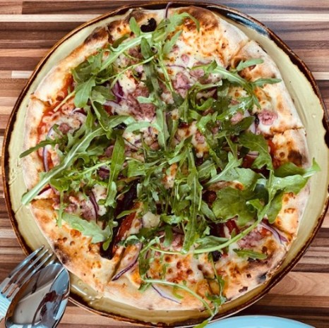 Pizza de salchicha italiana