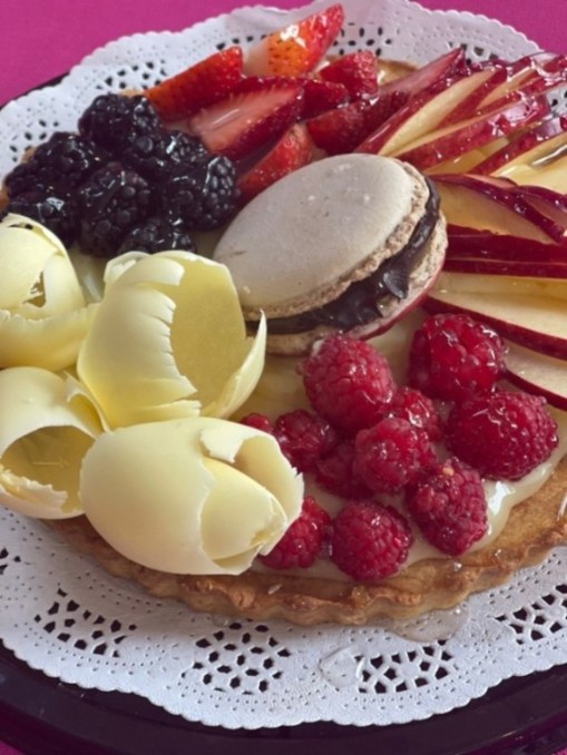 Tartaleta de fruta y chocolate