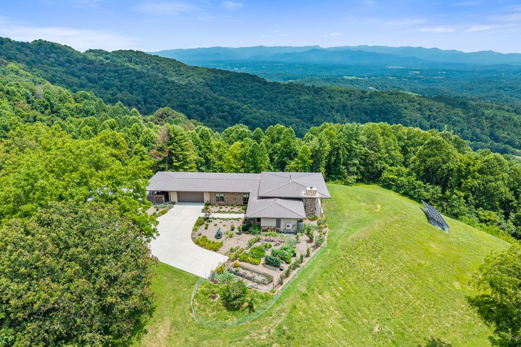 1045 Graham Rd Marshall-61