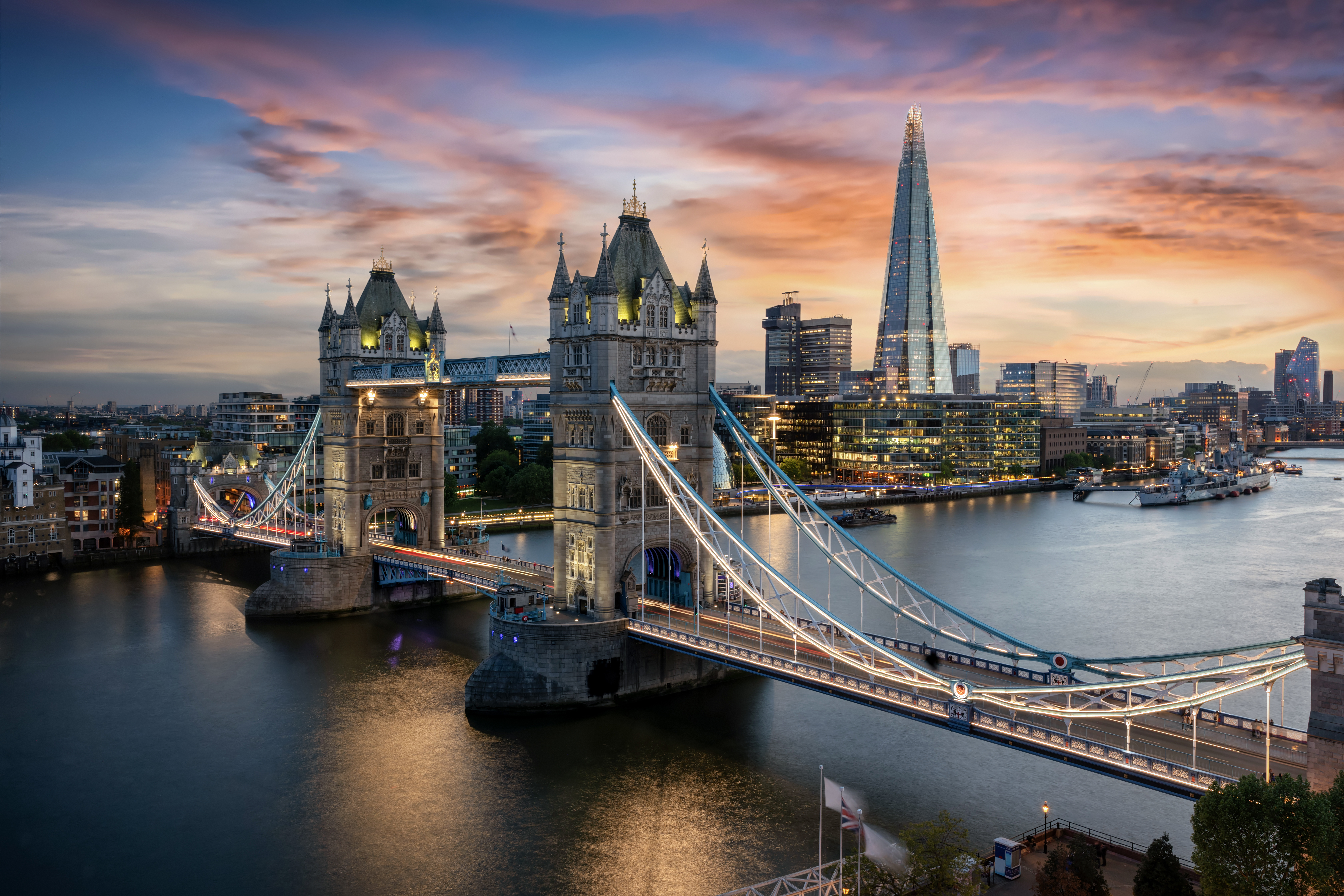 London, founded by the Romans almost 2000 years ago, is now one of the world's most important cities. The city is home to many world heritage sites, so a trip there will take you to the Palace of Westminster and Westminster Abbey, Tower Bridge and Big Ben.