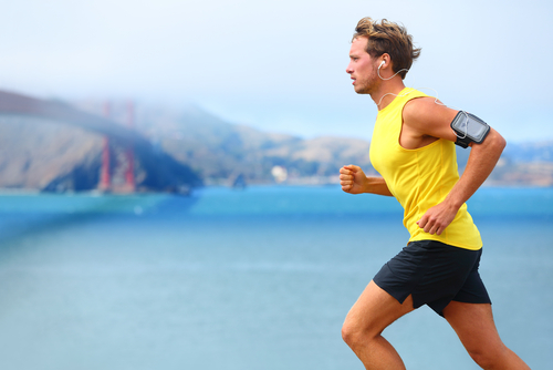 Do you dream of running down the beach with the wind blowing through your hair? This is your chance to join the joggers on Venice Beach... Enjoy!