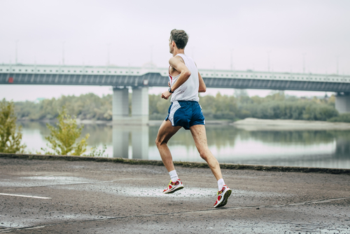 Get going on this pure running route along Amsterdam's canals!