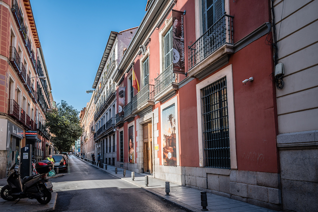 Chueca is the home of the Palacio de Longoria, the Museum of Romanticism, the Gran Vía, and much more. In short, this is an area just waiting to be discovered... 