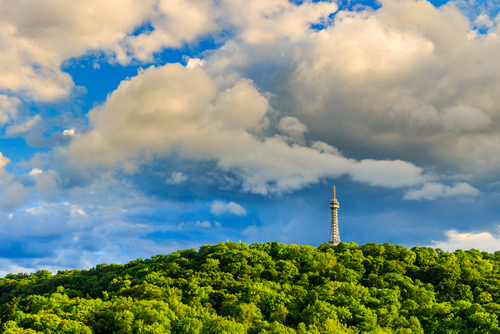 Looking for some greenery in the city? Take a tour of Malá Strana, before paying a visit to the immense park on the beautiful Petřín Hill. 