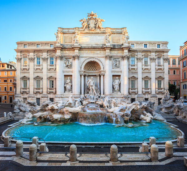 Discover the essentials of Rome in 5km: the Colosseum, the Pantheon, the Trevi Fountain, a number of ancient remains, and the city’s wonderful streets and squares. A tour to really whet your appetite for the sights of this magnificent city!